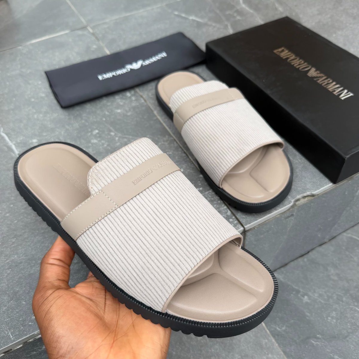Drip_everything's tweet photo. 📌https://t.co/HNEJwuoNzi ❤️

- NGN 50,000; Size 40-46 each 

Kindly send a DM or click the link in our bio to order 

Nationwide Delivery 📦 https://t.co/vKuZLA59WX