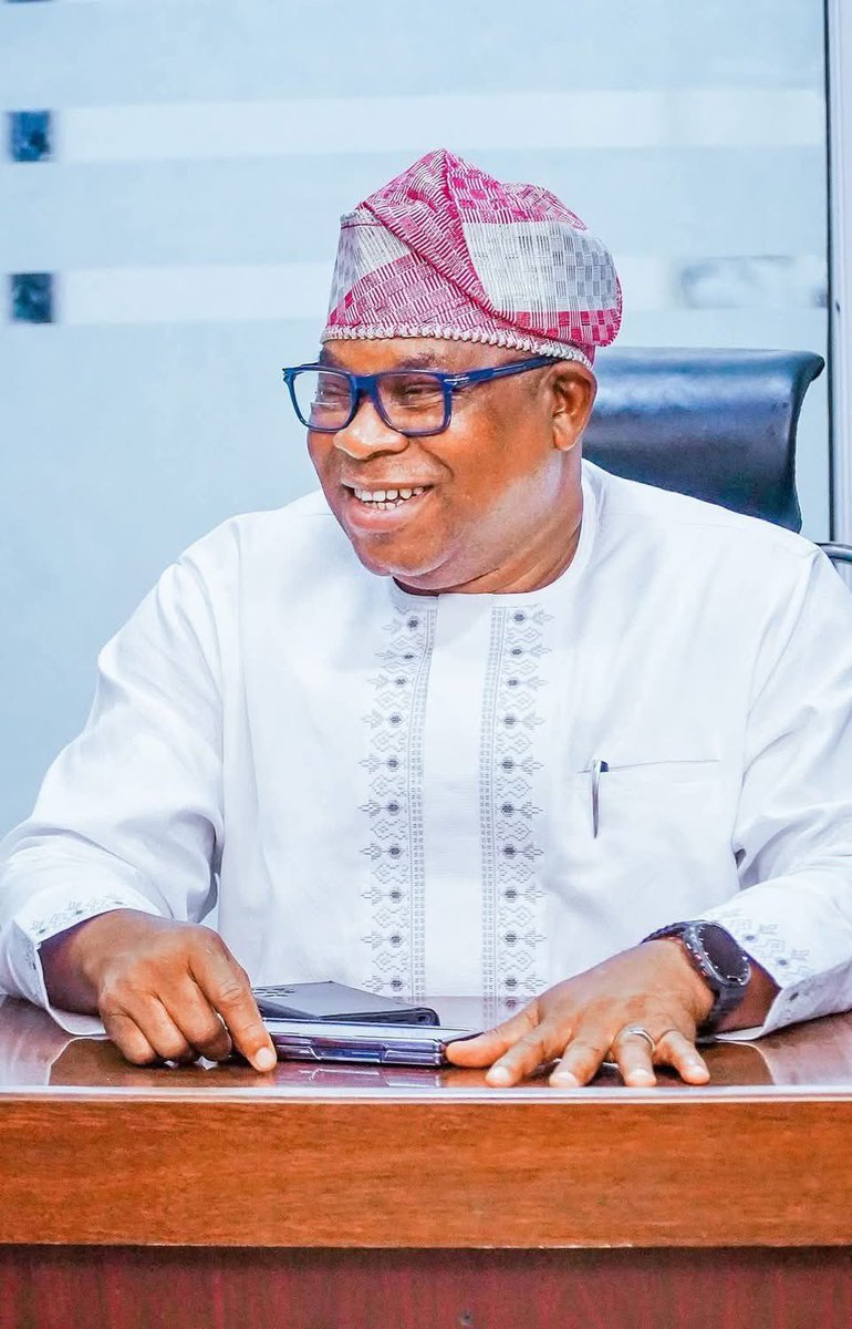 call_me_mateen0's tweet photo. Well prepared for governance.

Asiwaju Munirudeen Bola Oyebamiji - AMBO (@OyebamijiBola)

#AMBO2026
#thePROSPERityAGENDA https://t.co/L34E3OOYyJ