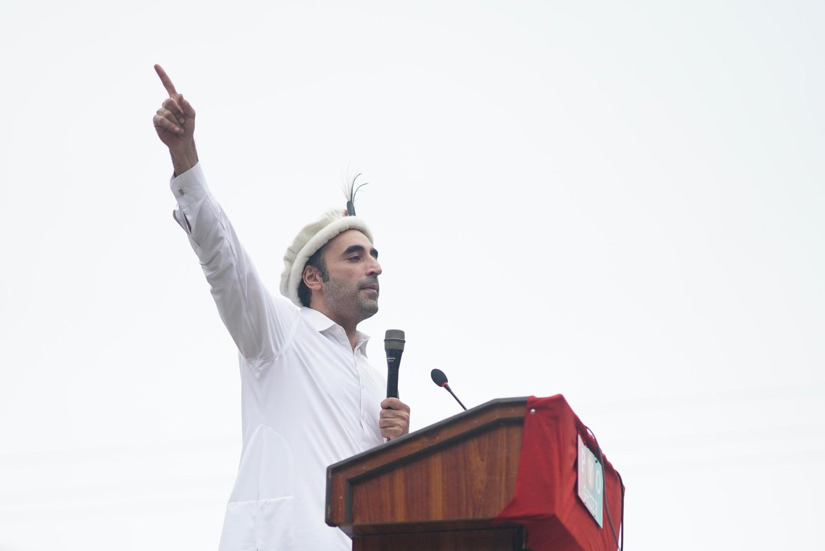 MediaCellPPP's tweet photo. چیئرمین پاکستان پیپلزپارٹی بلاول بھٹو زرداری گلگت بلتستان کے ضلع غذر کی تحصیل گاہکوچ میں انتخابی جلسہ عام سے خطاب کررہے ہیں۔
#GBMainTeerChaleyga
@BBhuttoZardari https://t.co/BTcAuVebMp