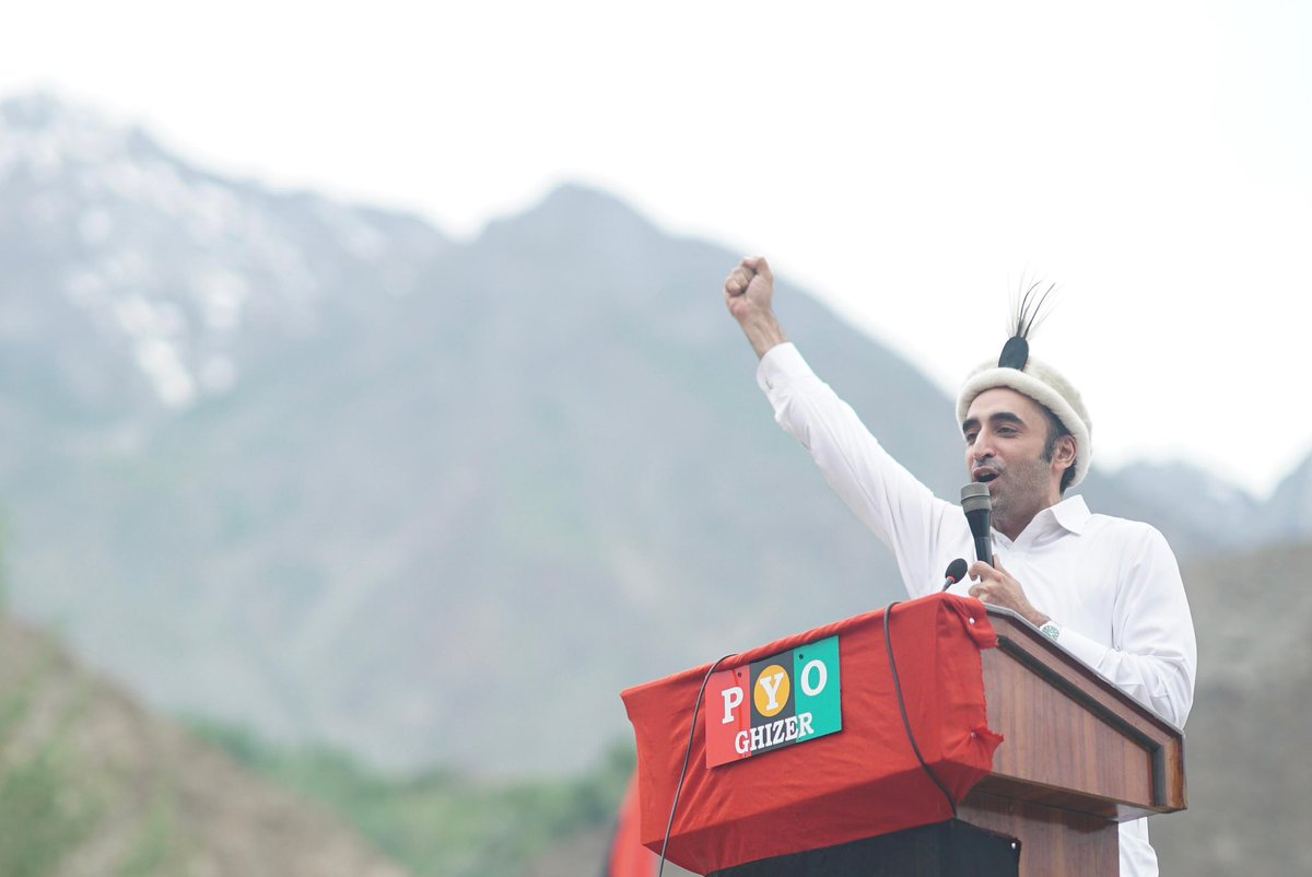 MediaCellPPP's tweet photo. چیئرمین پاکستان پیپلزپارٹی بلاول بھٹو زرداری گلگت بلتستان کے ضلع غذر کی تحصیل گاہکوچ میں انتخابی جلسہ عام سے خطاب کررہے ہیں۔
#GBMainTeerChaleyga
@BBhuttoZardari https://t.co/BTcAuVebMp