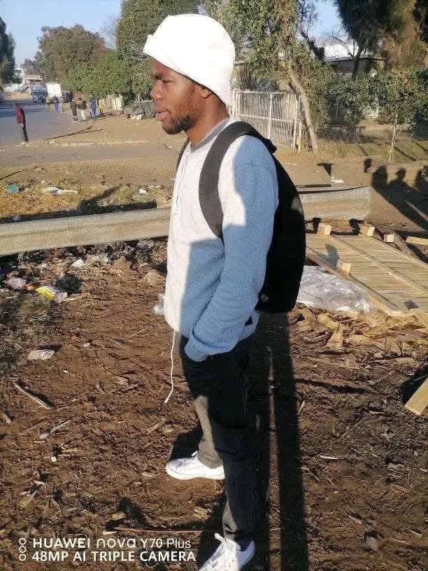 RealKoenaza's tweet photo. MISSING 
A reshare will be appreciated.
#KoenaVsDirtyCities https://t.co/NoS6GUwBZg