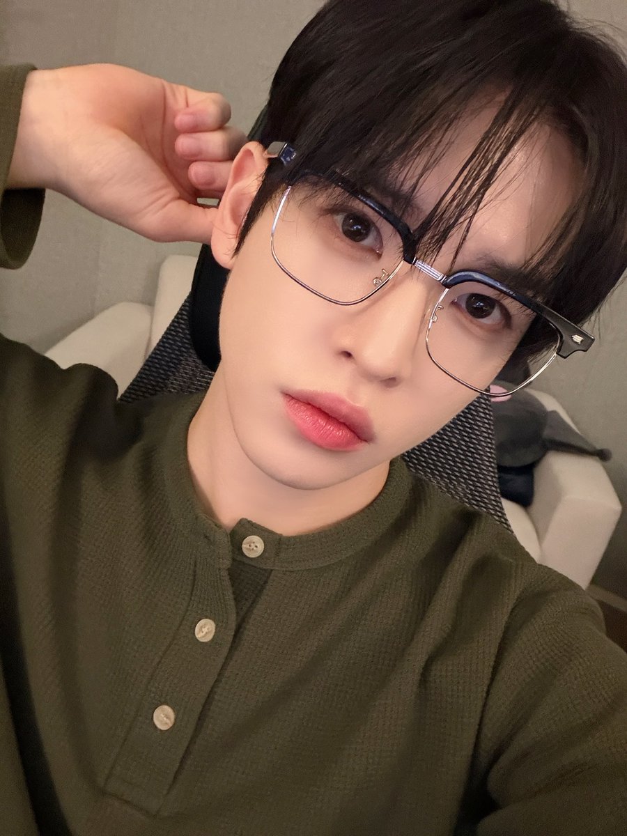 cravitybbl's tweet photo. 260605 #앨런버블 01:04 KST https://t.co/sknioSiEpD