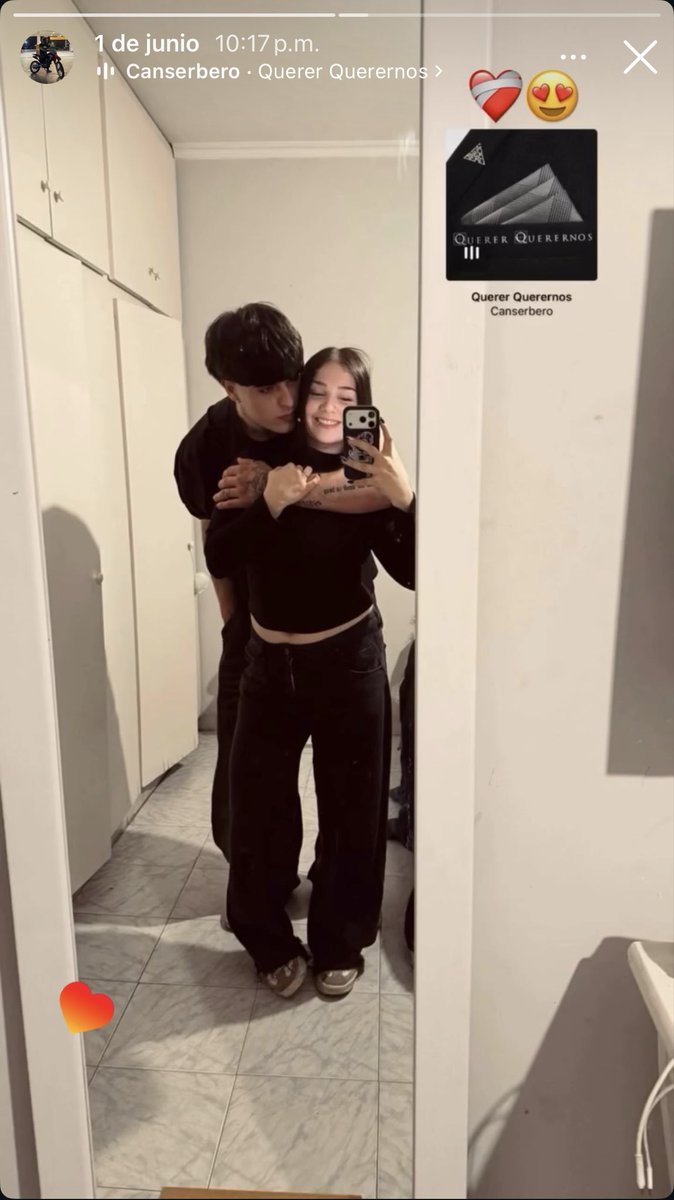 AleePdn's tweet photo. “Vos y yo siempre” es la frase que más ha persistido, la que se quedó, la que nunca se fue nunca❤️🫶🏻 https://t.co/QRUfJRcwJo