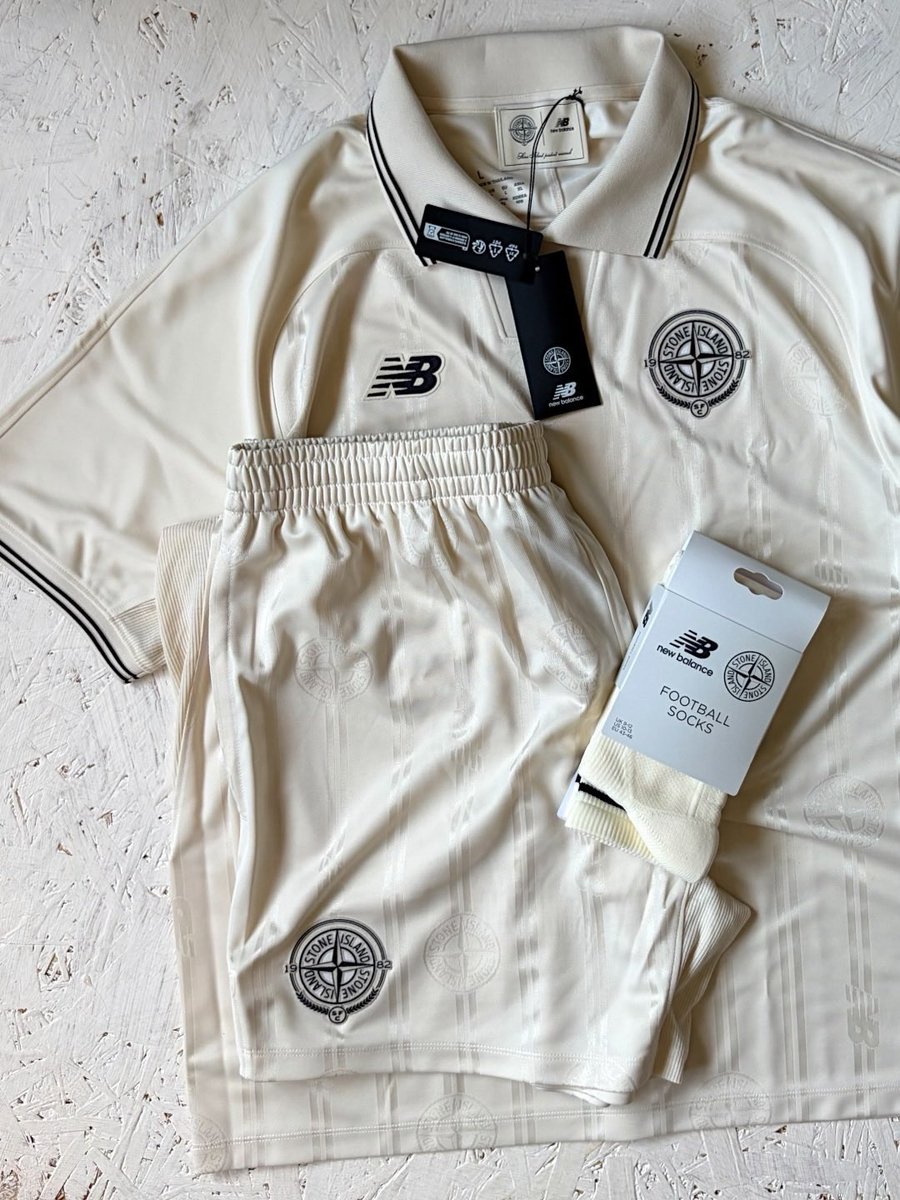 JustFreshKicks's tweet photo. Stone Island x New Balance Kit 🧭

https://t.co/EWQhQWhSwI https://t.co/cdcV3rm4kd