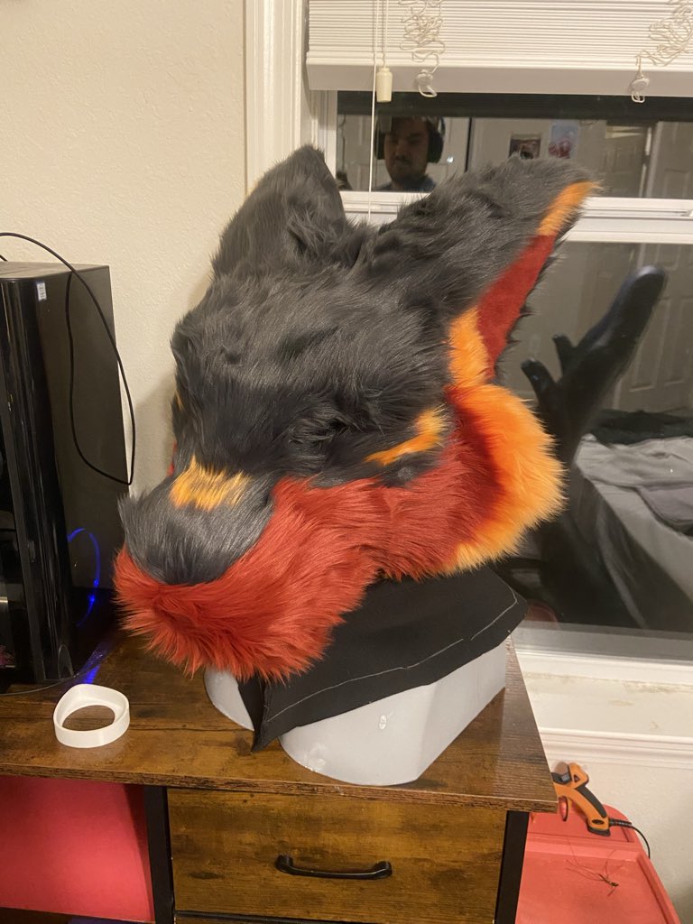 FursuitCafe's tweet photo. My second fursuit is a dragon ✨ https://t.co/ZWf9NpCEAS