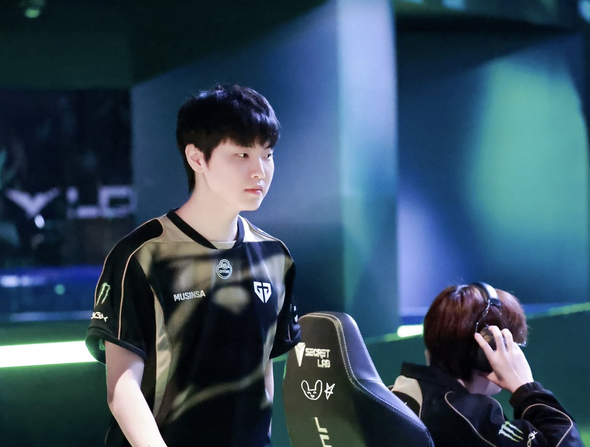 galbi981229's tweet photo. 260529 vs BRO

Chevalier🐱

#쵸비 #Chovy #젠지 #GENGWIN https://t.co/6zFVUDLNCL