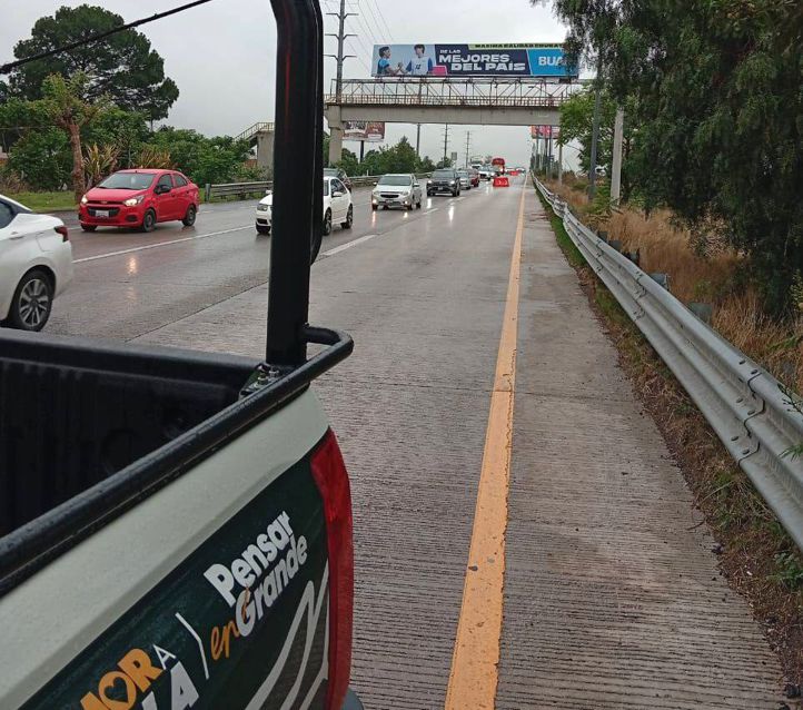 MAS_NOTICIAS's tweet photo. POR LAS LLUVIAS, agentes de proximidad de @MTGobPue aumentan presencia en el periférico, a fin de reducir riesgos y agilizar circulación de automovilístas

#CholulaReporta | https://t.co/MD4yiEl19n https://t.co/3eVfKMtpox