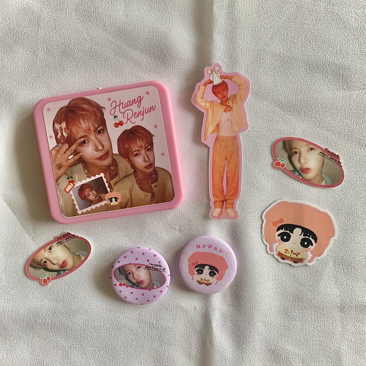 4injuniee's tweet photo. @061cart @lovessrenjun @KesyKim @sunshineRJ323 @rjnthoughtz @fairyjunren @lovedaizey @flony_zip 🦊💗
: seneng bisa berjodoh lagi sama freebies hasil karya kak flony 🥹 tahun 2025 tema nya biyu biyu dan tahun ini tema pinkeu pinkeu 🩵🩷kak flony bersama ide emas always buat naksir aku, makasih kakaa <3 https://t.co/sDdVuGR3B3
