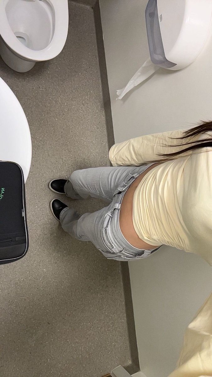 Bonusdottern's tweet photo. Skolavslutning🥳 https://t.co/tplWPGjIUp