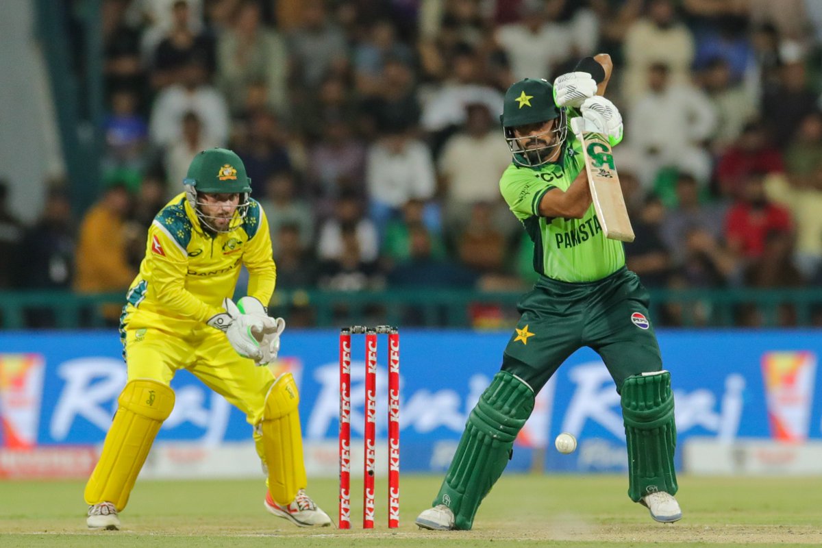 TheRealPCB's tweet photo. 25 overs completed in the chase, Pakistan are 97-4 ๐
โก๏ธ Download #PCBLIVE app now ๐ฒ
Google Play Store: https://t.co/5mBlUcoG8g
Apple App Store: https://t.co/RpeYQPshnh
Watch Live: https://t.co/M8wsOD8omx
#PAKvAUS | #TakraarKaTime | #BackTheBoysInGreen https://t.co/q8Ad4SCrIt