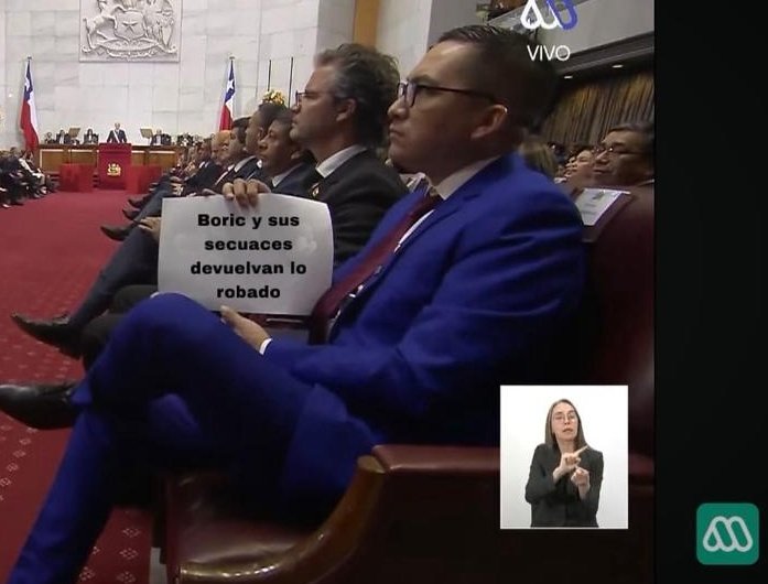 ClemenciaM30750's tweet photo. @biobio Daniel Alcaino y ,dónde estabas,cuándo tú gob ,desfinanciaba las arcas fiscales???? https://t.co/PbOr7xOWNs
