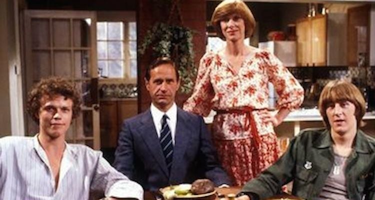 MarkFow74007631's tweet photo. British and Irish film and TV birthdays for 4 June

Remembering Geoffrey Palmer OBE
(4 June 1927 – 5 November 2020)
English actor. https://t.co/rWI4mdiNeH