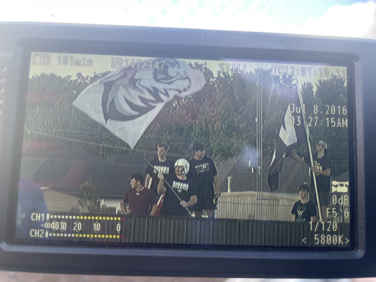 Chris_Pinson_'s tweet photo. Tomorrow night @WillardTigersBB plays defending Class 5 state champ @PlatteCountyR3 in the State Semis. As team announcer @ThatDonWestGuy knows, they’ll have a LOUD &amp; FUN cheering section rooting them on! Check out my story on the Tarps Off Tigers
https://t.co/xZ1u6vdXBd https://t.co/eFUqAlAzRR