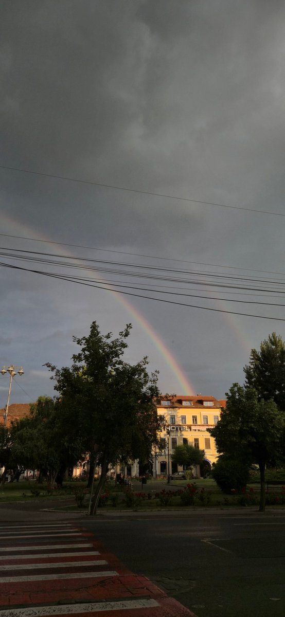 shootee_'s tweet photo. best rainbow pic I've ever taken https://t.co/NwYrUIaPrl