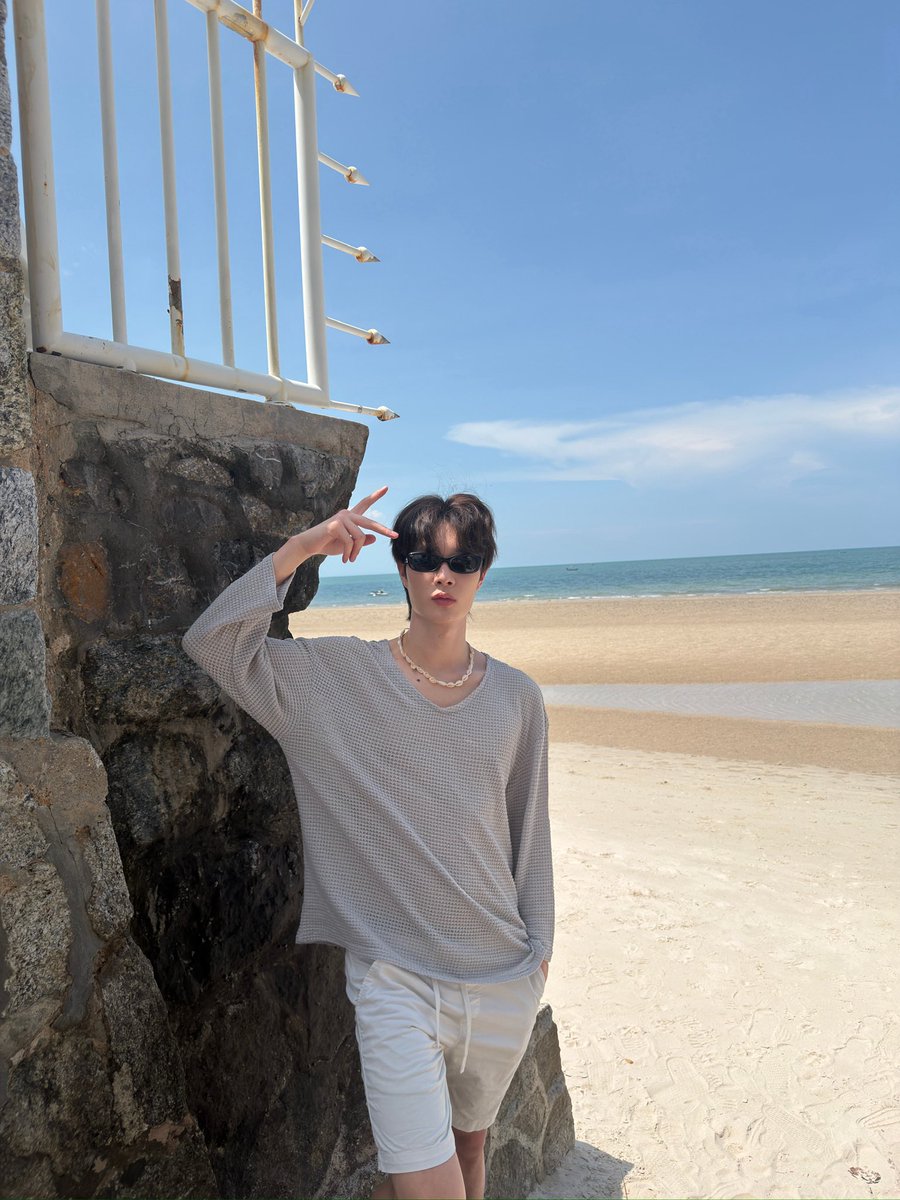 eyeamball's tweet photo. ชอบทะเล #BallNapatsak #eyeamball https://t.co/S1CWeTA6b8