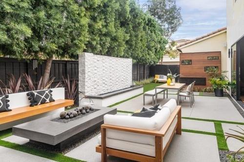 ki_queenpin's tweet photo. See what the latest Houzz research reveals about outdoor kitchens, lounge spaces, landscaping and more https://t.co/KQ376XCEvj https://t.co/ee8sgnlrZz