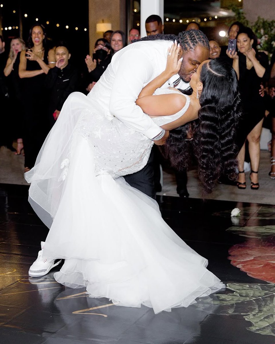 wavecheckers's tweet photo. Tee Grizzley &amp; his wife celebrating their 3 year wedding anniversary 💍 https://t.co/ETOslJwC8h