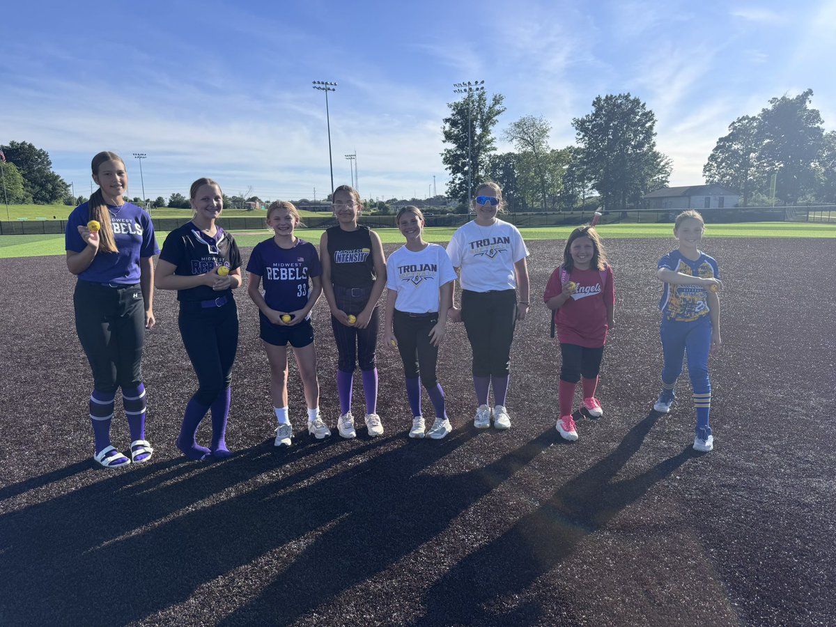 TBHSSoftball's tweet photo. Day 3 is full of some fun competition!  Here are your day 3 award winners! https://t.co/BmCSRQOrZz