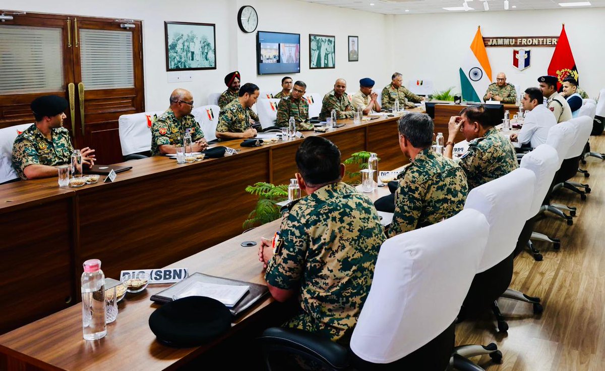 NorthernComd_IA's tweet photo. Lt Gen Pratik Sharma, #ArmyCdrNC, chaired Joint Control Centres (#JCC)  security review meeting at  BSF Jammu Frontier HQ. The meeting brought together key stakeholders to assess the evolving security environment in the region.

The Army Commander interacted with representatives of various agencies, emphasising seamless inter-agency coordination, intelligence sharing and integrated response mechanisms to effectively counter emerging threats.

#NationFirst
#AlwaysInCombat

@adgpi
@prodefencejammu
@crpfindia
@JmuKmrPolice
