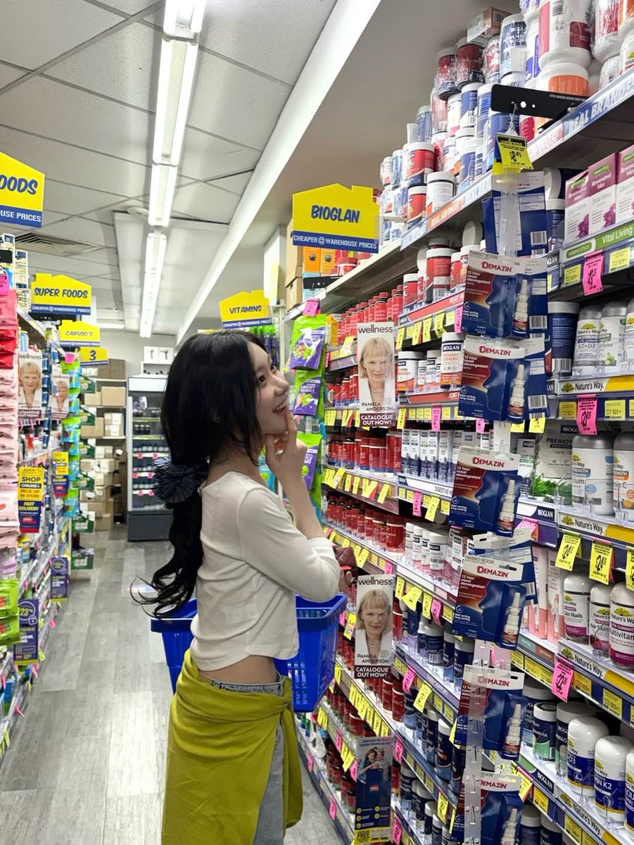 chaeryesng's tweet photo. chemist   warehouse   diaries:   went   in   for   one   thing,   left   with   a   whole   photo   dump. https://t.co/6GW3C5DTSm