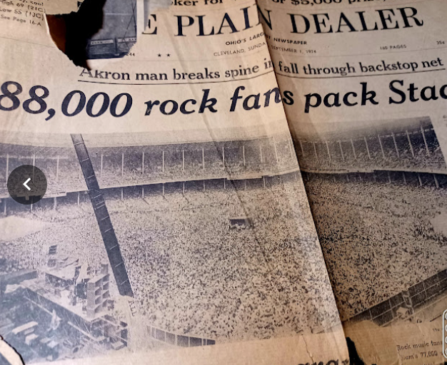 munilot's tweet photo. @JVMonte2 The Stones at old Cleveland Stadium https://t.co/OvbKz9yJJJ
