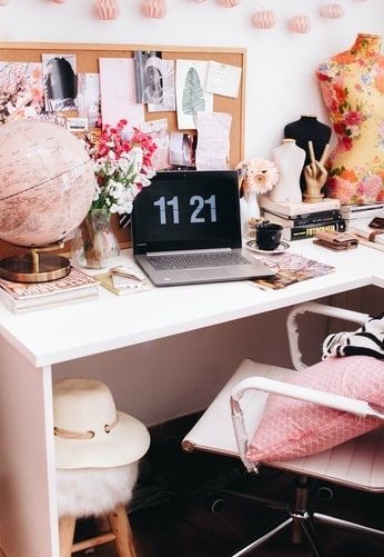 astoldbykirstyx's tweet photo. 8 Useful Tools You Should Own If You're a Content Creator 👀 | https://t.co/jrsIY9oXtY #bblogger #beauty #lifestyle #fashion #ugc #contentcreator https://t.co/VXhakT7wMj