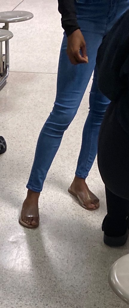 WhyWhy528's tweet photo. My Ex Girlfriend’s Feet (Second Batch) https://t.co/KwccjRKPKW
