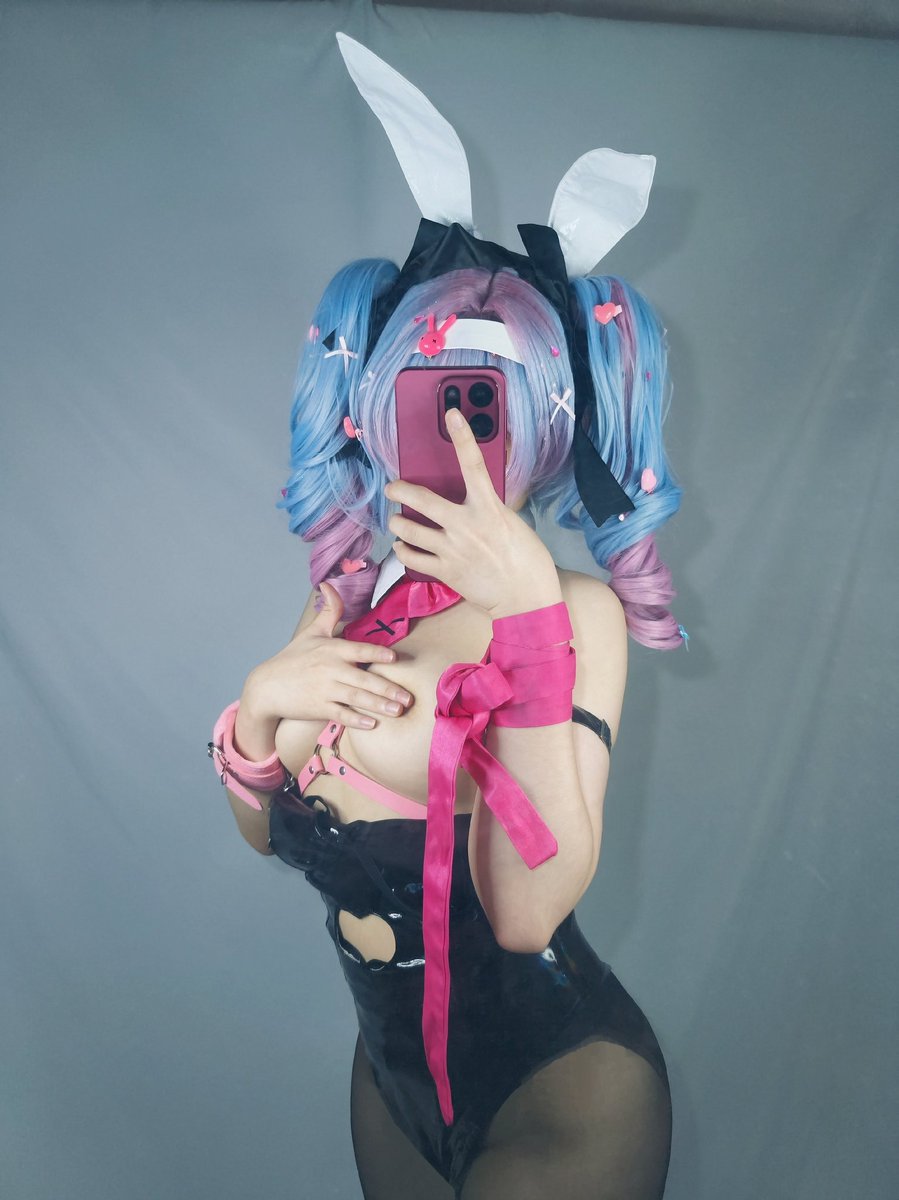 YumiiChika1209's tweet photo. wataa🥵🥵

#rabbithole #miku #cosplay #初音兔子洞 #初音未来 https://t.co/BBET56Xmqw