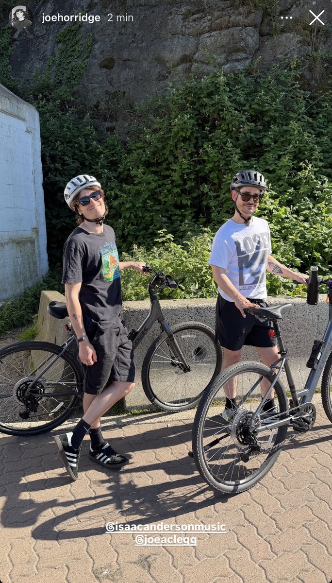 canders_crew's tweet photo. @isaacandersonuk biking while on tour with Louis for the US leg of HDWGH tour
#isaacanderson #canders #hdwghtour #birthdayboy #louies

📸: joehorridge on Instagram https://t.co/hWfXJayeHu
