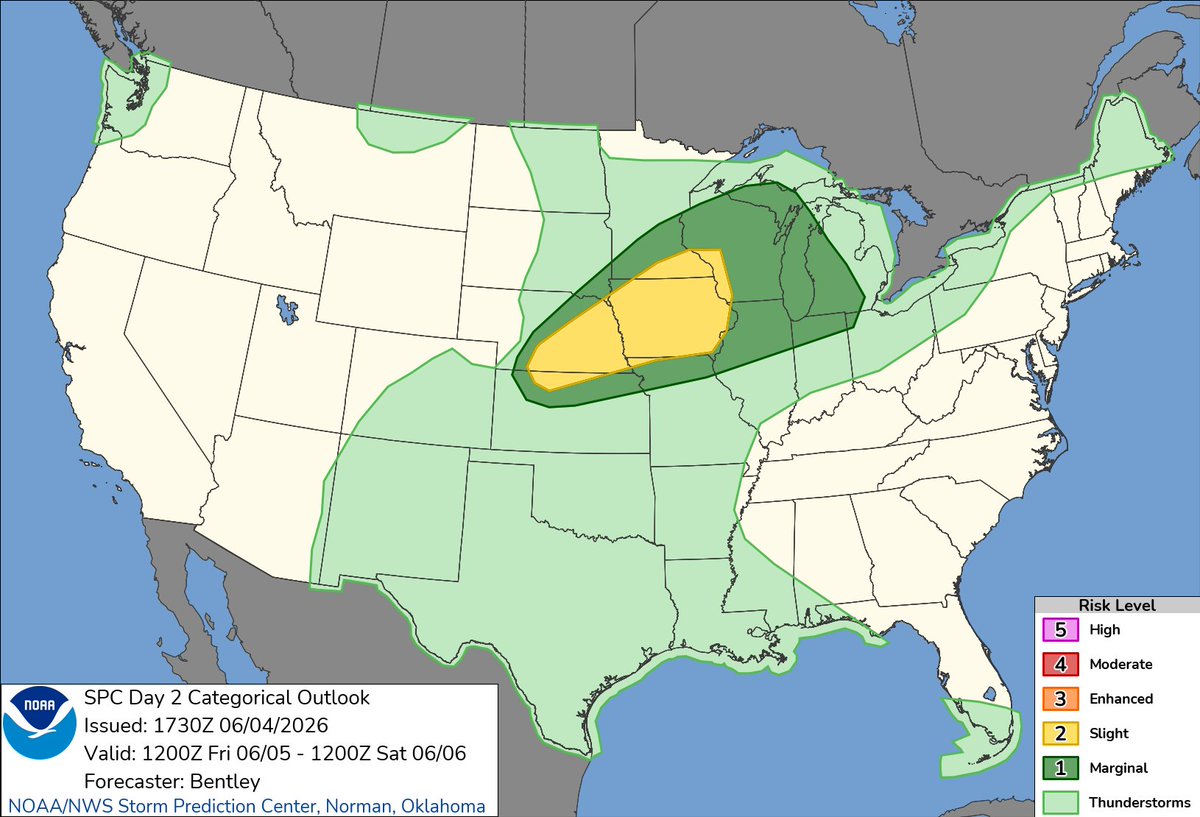 NWSSPC's tweet photo. 12:32pm CDT #SPC Day2 Outlook Slight Risk: across central and eastern Nebraska, north Kansas, much of Iowa, southeast Minnesota, and far western Wisconsin https://t.co/Y1WiOd8m1i https://t.co/v5sWa2isp3