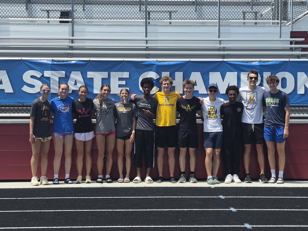 AvonDistance's tweet photo. Nice State practice today at North Central.  Birds are ready to go! https://t.co/jxadgzwk9Z