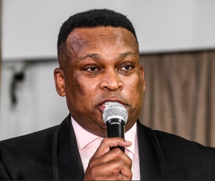 MDNnewss's tweet photo. Zoe Mthiyane Opens Up About Her Relationship With Sports Commentator Robert Marawa And Ex-Husband Lebo M

Former Generations actress Zoe Mthiyane recently shared insights into her personal life, expressing surprise at how some people flaunt their ancestral journeys on social media. 

She noted that these spiritual paths are sacred and deserve deep respect.

According to Mthiyane, the hardships faced during the initiation process leave little room for careless bragging online. 

Speaking to Lungelo KM on the YouTube podcast Engineer Your Life, she revealed that she neglected her spiritual gift for a long time, which ultimately took her over three years to rectify.

Mthiyane believes that anyone genuinely undergoing a spiritual calling would not discuss it publicly. 

While she uses her ancestral gift to help others, she refuses to boast about her abilities on social media. 

She emphasized that while she does not judge others, she firmly believes the journey should remain private.

Mthiyane revealed that she and sports commentator Robert Marawa began dating after a seven-year friendship. 

Although they never had major arguments, she admitted she often felt unprotected.

She recalled advice from her mother, KaMthalane, who said that if a husband does not protect you from his family, you will never win that battle. 

Mthiyane compared this to her upbringing in a polygamous household where her father, who had five wives, actively protected her mother by keeping interfering relatives away.

She recalled a specific meeting where she expected Marawa to defend her: "When I looked at him, he just looked down and said nothing. From that moment on, I realized he would not protect me when it mattered."

Despite their past issues, Mthiyane noted that they currently get along well and successfully co-parent their son.
