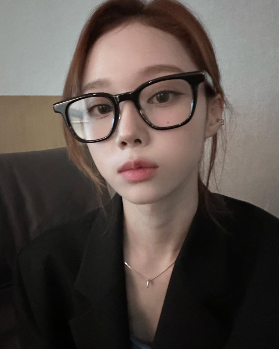 alsjeongsla's tweet photo. OMG https://t.co/qJv9fPOinR