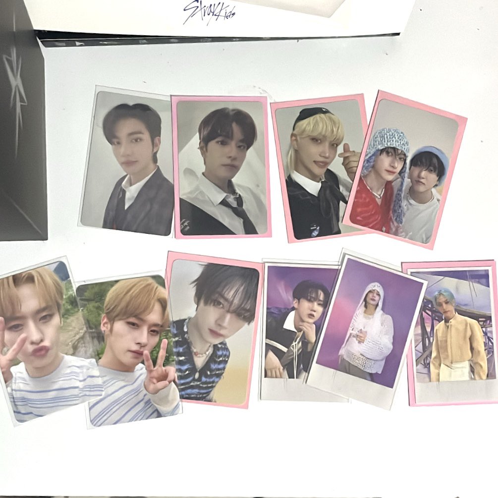 Juhmnl's tweet photo. Feedback super mega positivo para @Bighugcegs  @Chanverse_BTS  por esses cards lindos!! 
O envio foi super rápido e veio com brindes maravilhosos💕💕 https://t.co/2Ze5ZmDKSI