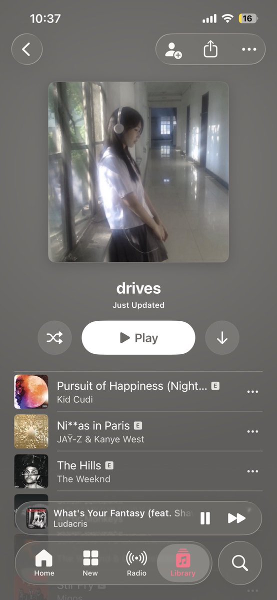 koobinix's tweet photo. got apple music to see whats the difference between spotify &amp; this 🫦 https://t.co/desMqI7sZs
