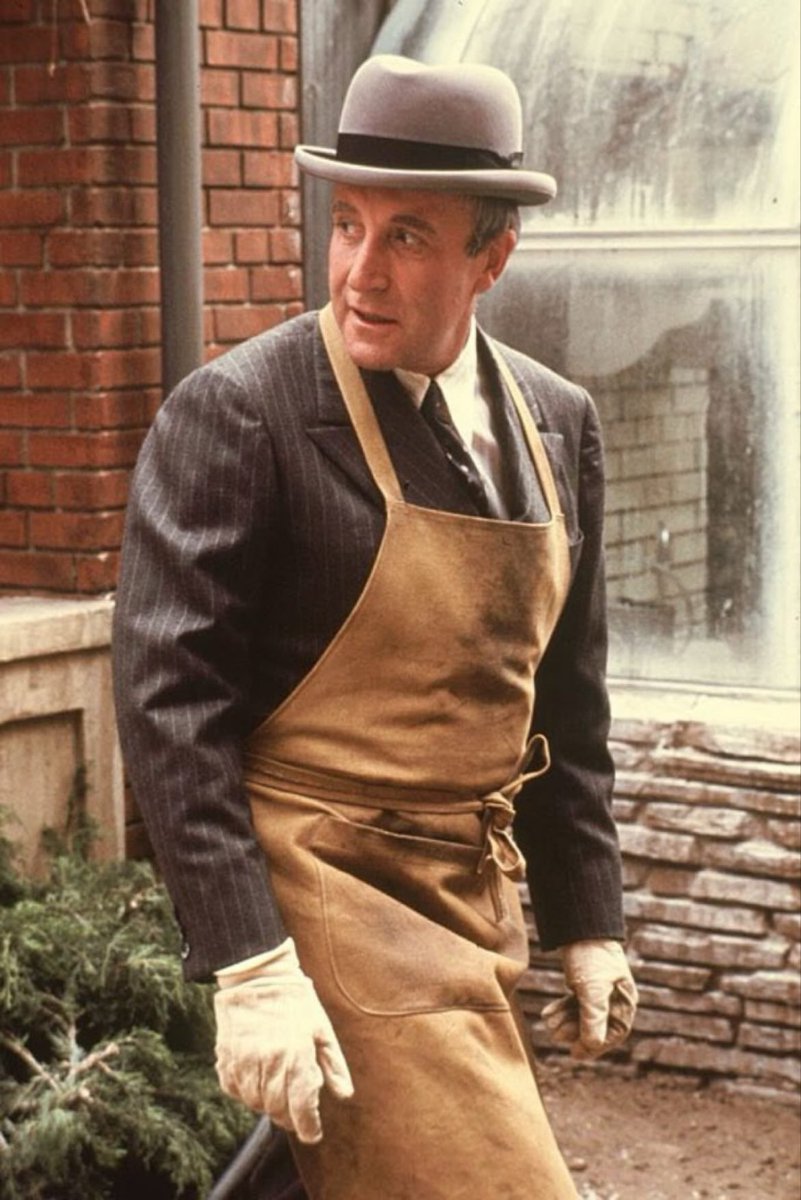 For_Film_Fans's tweet photo. Sellers — in the role he was born to play. 

BEING THERE (1979) https://t.co/68Q6lWO4R4