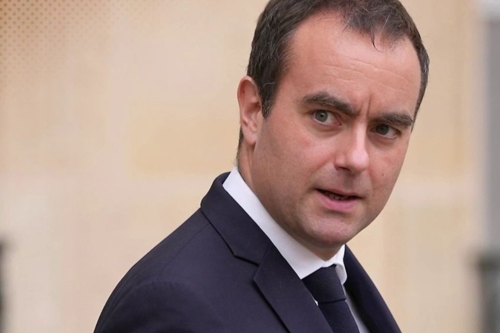 Allo17FR's tweet photo. ➜ Le Premier Ministre réunit les Ministres de l’Intérieur et de la Justice après la découverte d’un corps dans le Gers, lié à l’affaire Lyhanna. Le suspect, déjà signalé, est en détention et une enquête administrative est ouverte. https://t.co/kImTjuS0JY https://t.co/79Itv5X1H7