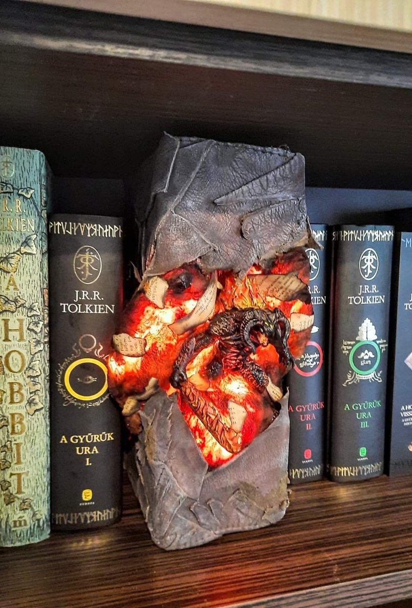AragornVII's tweet photo. Balrog of Morgoth https://t.co/Zal30H0TfG