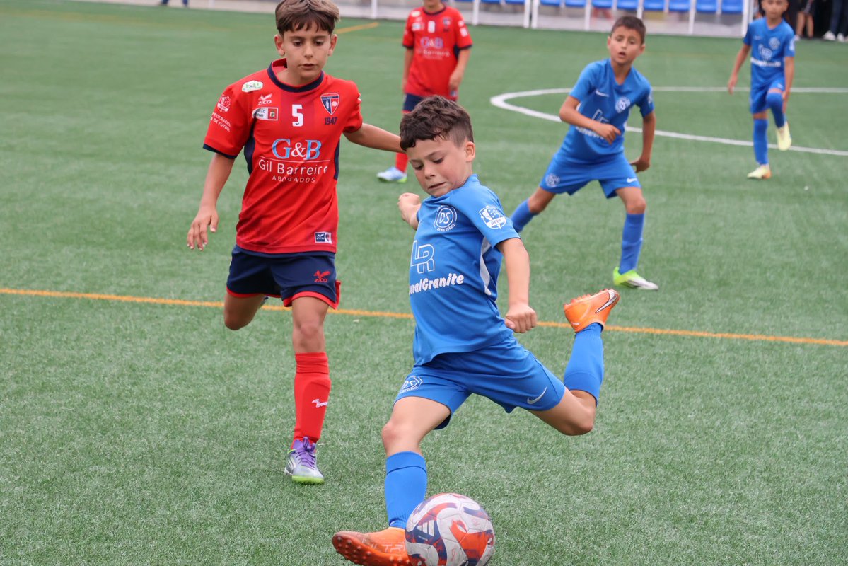 EscuelaDenis's tweet photo. Así foi a Final da Copa do Benxamín A 📸

#finalcopa #benjamin #escueladefutboldenissuarez #vigo #futbolbase https://t.co/gpLgTbUn9n