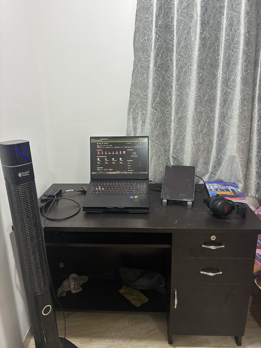 Dynamicinvstr's tweet photo. 💻 .  

Planning 
Dreaming
Working https://t.co/FksiTQYUPd