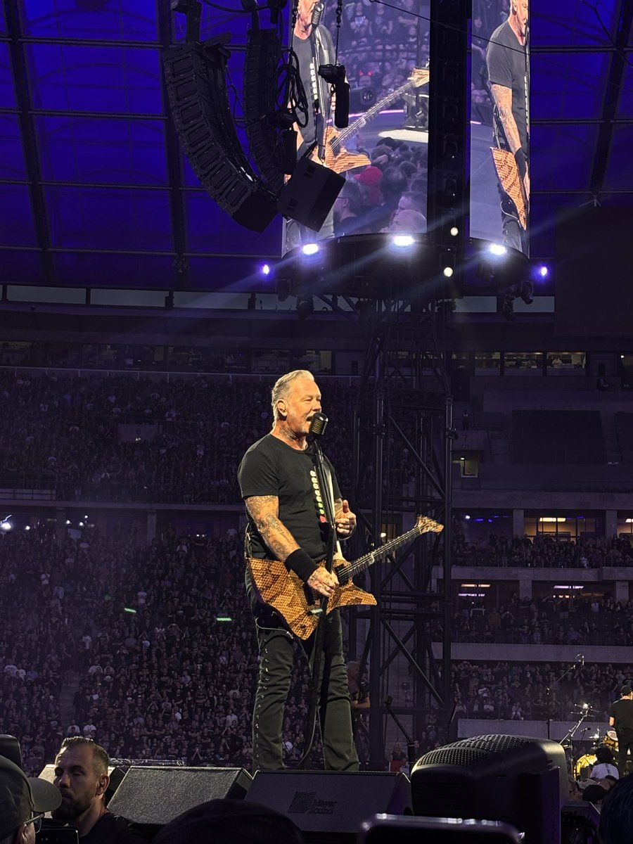 lilly_fxt's tweet photo. It still feels unreal that we were actually there. What a beautiful and emotional weekend 🤘🏻❤️‍🩹 I’m still absolutely amazed and so grateful ❤️‍🔥❤️‍🔥 @Metallica https://t.co/BATDVf8PGg