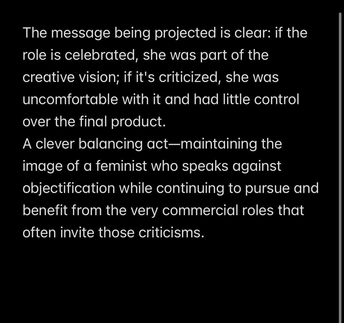 bolly_bb's tweet photo. Looks like Janhvi Kapoor is trying very hard to be seen as both the critic and the beneficiary of the film Peddi.

#Peddi #JanhviKapoor https://t.co/QwmD1Pb0kH