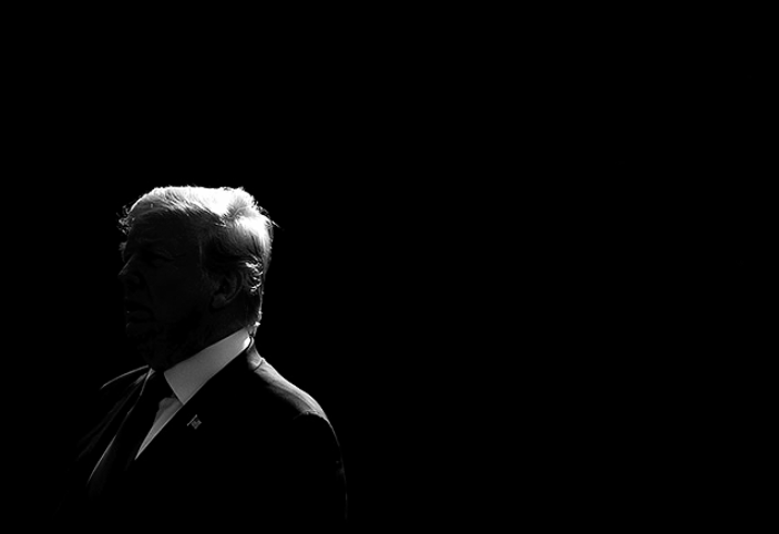 OldeWorldOrder's tweet photo. TRUMP: "We need a complete &amp; total shutdown of Muslims entering the United States until our country can figure out what the hell is going on." https://t.co/xmSukZ92m7