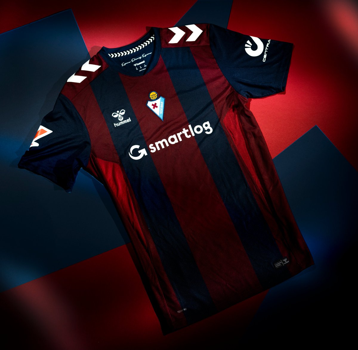 SDEibar's tweet photo. ❤️‍🔥 𝗕𝗮𝗿𝗻𝗲𝗸𝗼𝗮 𝗮𝘁𝗲𝗿𝗮𝘁𝘇𝗲𝗿𝗮!

#BetiArmaginak⚔️ https://t.co/xFH2SD0tRY