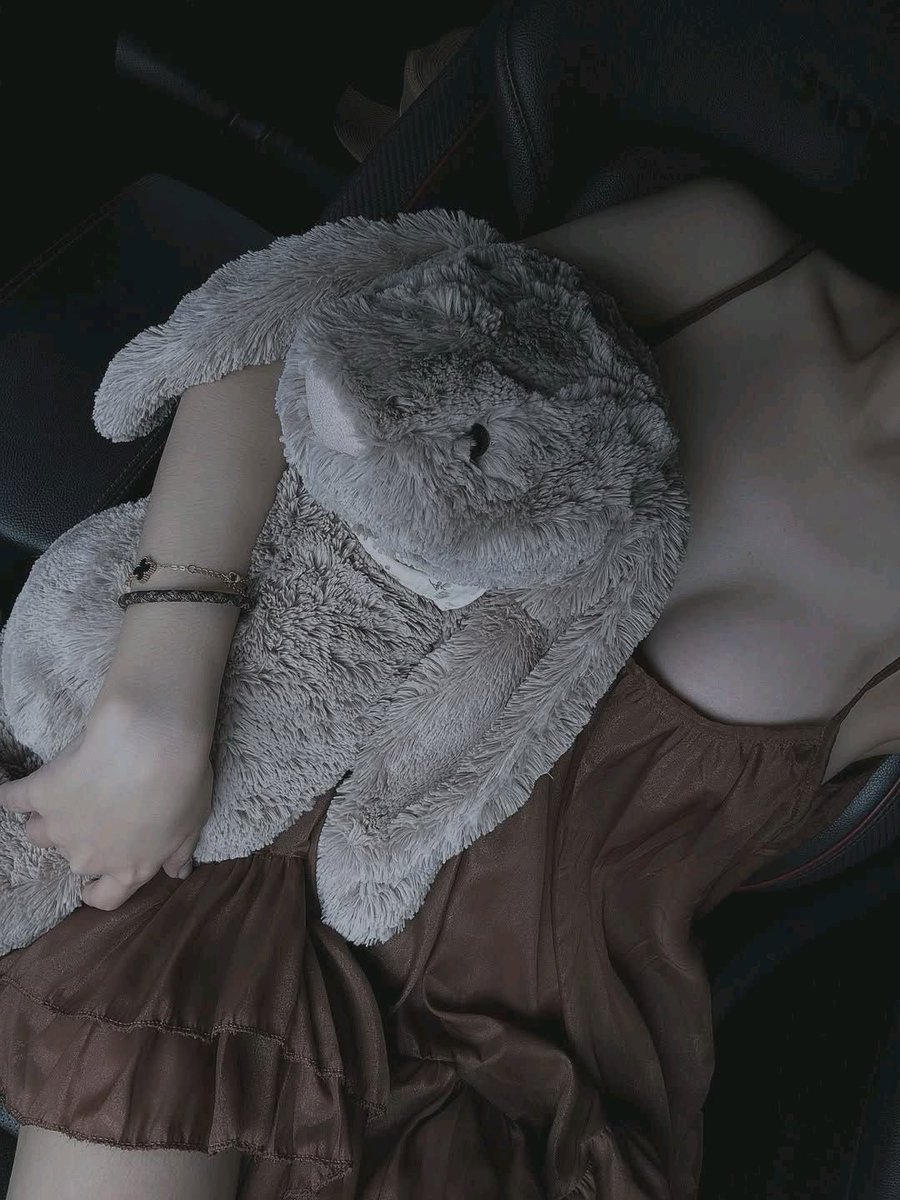 M2Shok's tweet photo. 兔🐰 https://t.co/C4Simfwf2y