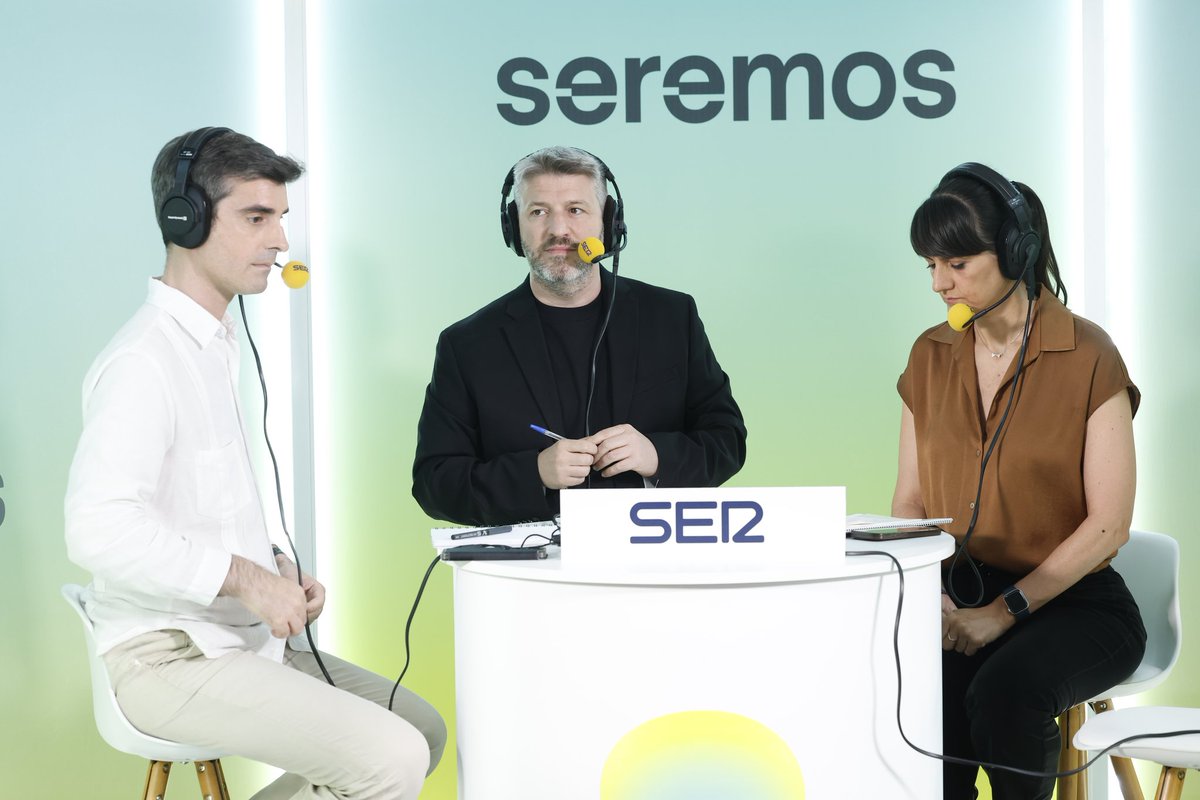 SER_Comunica's tweet photo. Sigue en directo la edición especial de @Hora25 desde #Seremos, el nuevo espacio de diálogo que ha organizado @La_SER.

🔴 https://t.co/xskKEocwG8 https://t.co/7TcMjnEyoH