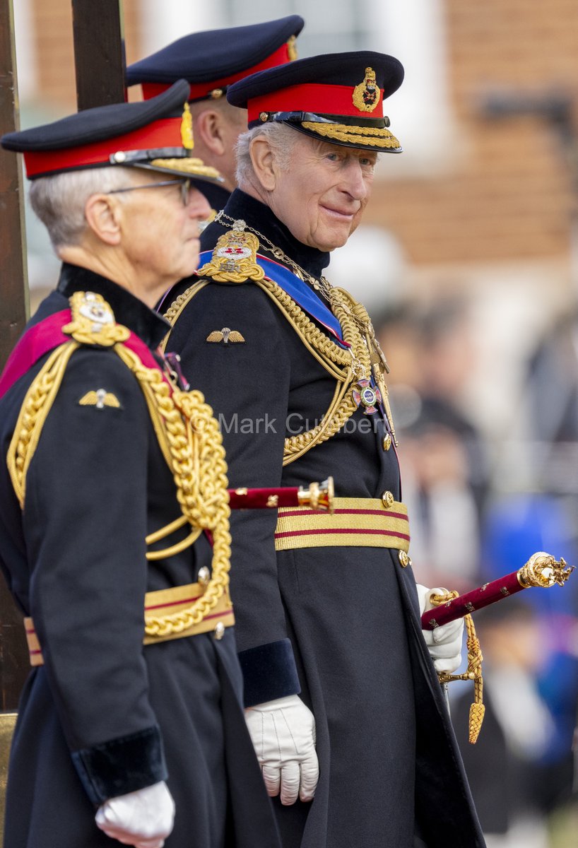 markacuthbert's tweet photo. King Charles III, Captain General of the Royal Regiment of Artillery, visits the newly formed King’s Gurkha Artillery unit as they conduct a Formation Parade at Larkhill in Salisbury. #king #kingcharles #royal #royals #army #gurkha https://t.co/0qO3LjFzv0