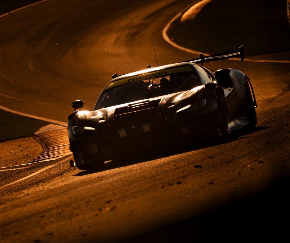 Carlbennett_'s tweet photo. Golden hour hits different at speed.

#CarlBennett / #CarlBennettRacing / #GTWorldChallengeEU / #Imprescents / @afcorse / @gtworldcheu / @a14management / @bellracinghq https://t.co/N3Zw1BzDdz