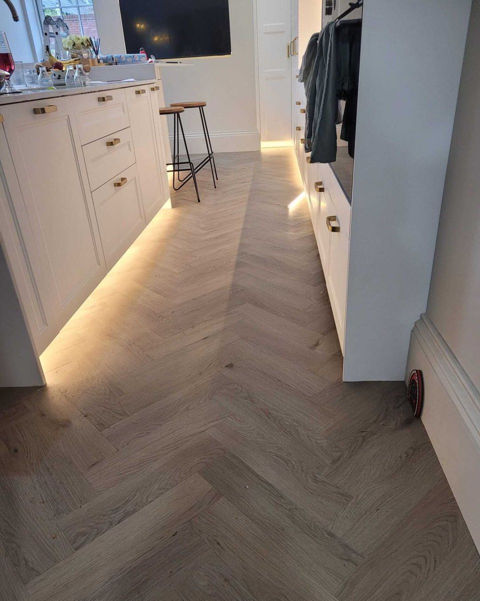 athertonscarpet's tweet photo. Check out this beautiful home....🧡 
👉 our expert trades people transforming homes.
👉 get in touch for your quote today! 

#expertise #experience #carpets #carpetfitting #freemeasuring #carpetsale #carpetshop #shoplocal #supportlocal #buythebest #interiors #newrooms #Blackpool https://t.co/MuPcZMZhII