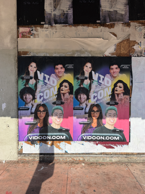 map360co's tweet photo. #VidCon2026 is almost here! 🎥✨

We brought the hype to the streets with wild postings and digital boards promoting @VidCon 

Don't miss out — get your tickets today! 🎟️ #VidCon https://t.co/UGtaL1NpEX
